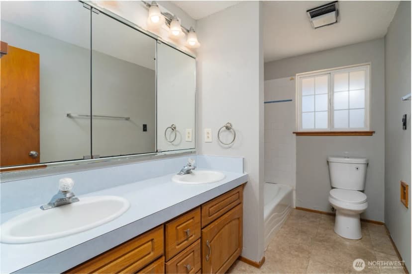Property photo for 2208 Trillium Street Se, Lacey photo 20