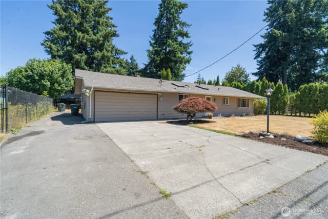 Property photo for 2208 Trillium Street Se, Lacey photo 5