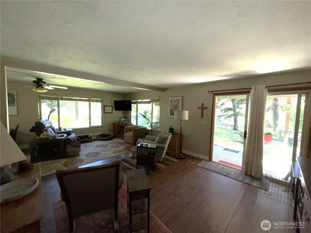 Property photo for 30545 E Highway 20, Republic photo 5