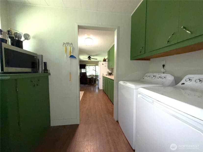 Property photo for 30545 E Highway 20, Republic photo 9