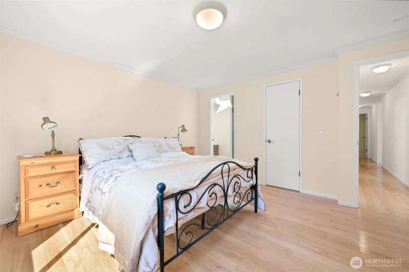 Property photo for 45 Windward Drive, Bellingham photo 17