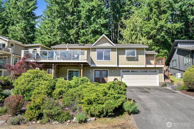 Property photo for 45 Windward Drive, Bellingham photo 2