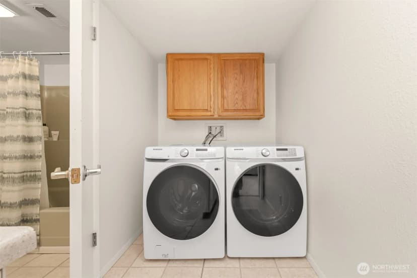 Property photo for 45 Windward Drive, Bellingham photo 24