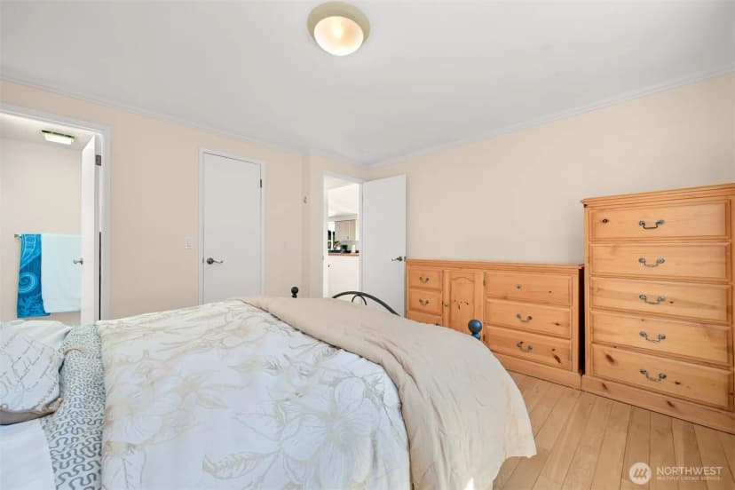 Property photo for 45 Windward Drive, Bellingham photo 18