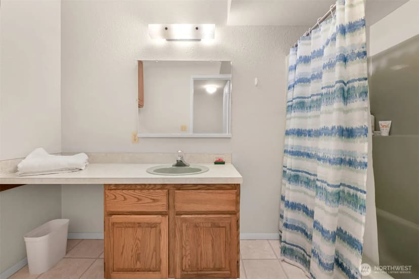 Property photo for 45 Windward Drive, Bellingham photo 25