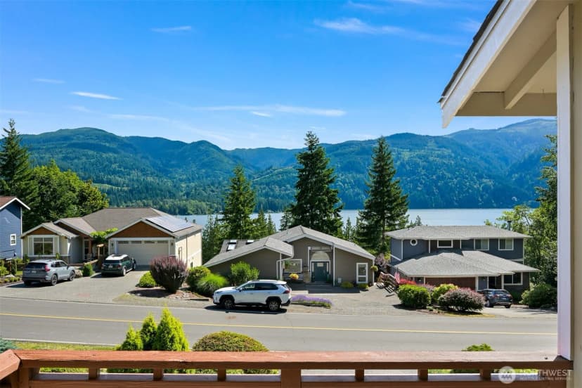 Property photo for 45 Windward Drive, Bellingham photo 38