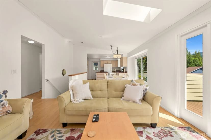 Property photo for 45 Windward Drive, Bellingham photo 5