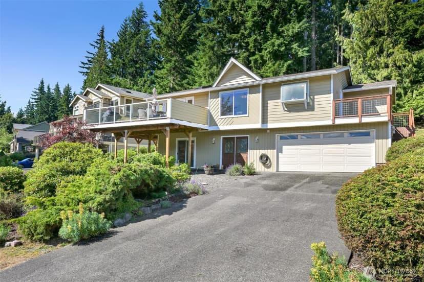 Property photo for 45 Windward Drive, Bellingham