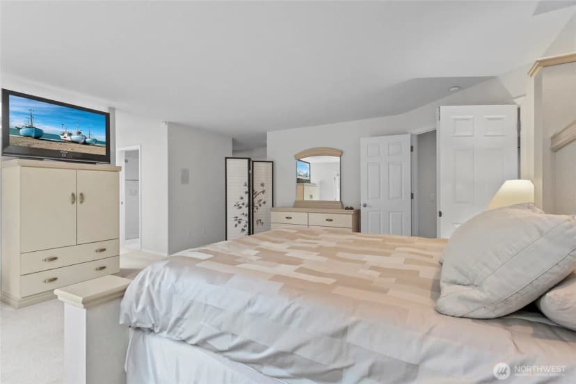 Property photo for 4015 E Broadway Street, Mount Vernon photo 24