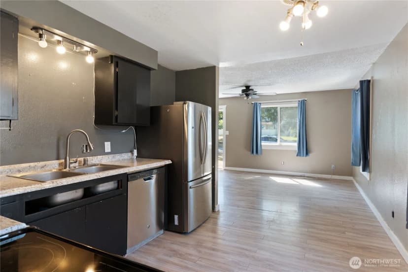 Property photo for 1369 Sherman Avenue, Port Orchard photo 9