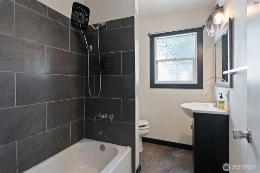 Property photo for 1369 Sherman Avenue, Port Orchard photo 12