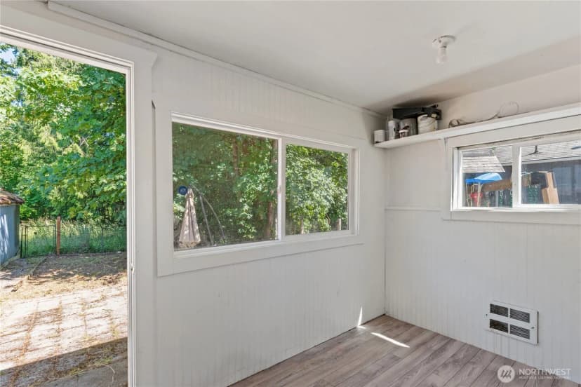 Property photo for 1369 Sherman Avenue, Port Orchard photo 16
