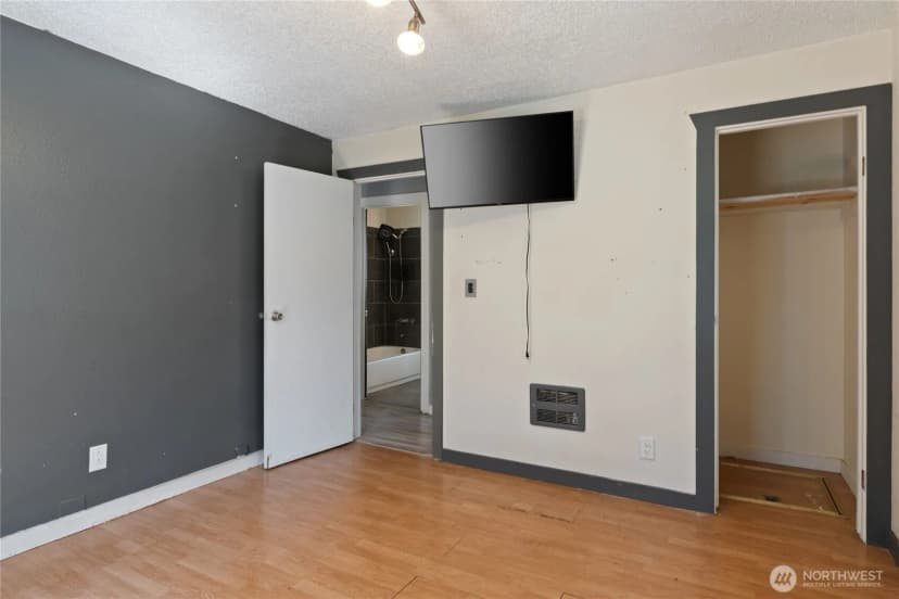 Property photo for 1369 Sherman Avenue, Port Orchard photo 15