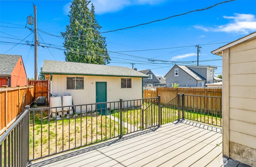 Property photo for 1823 Rainier Avenue, Everett photo 18