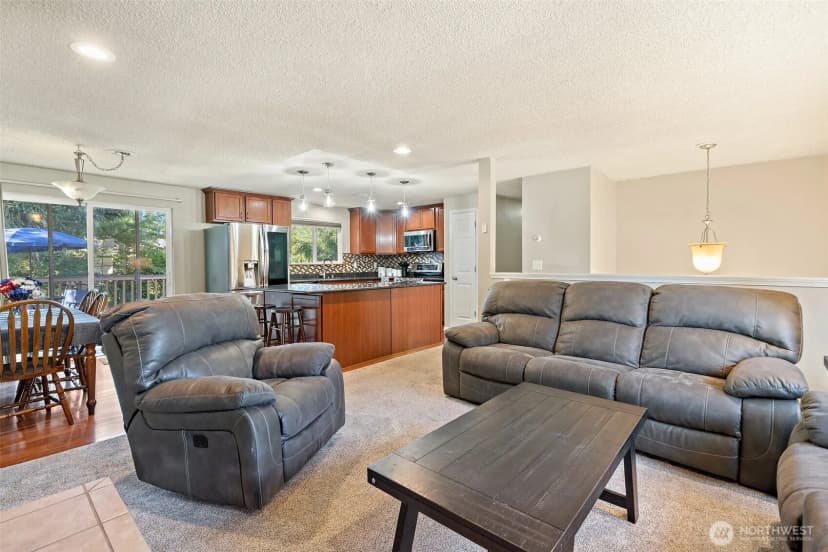 Property photo for 6897 Helena Drive Ne, Bremerton photo 6