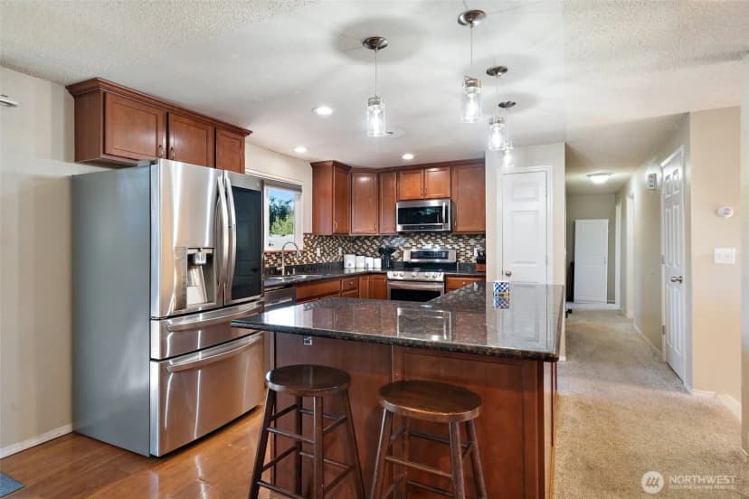 Property photo for 6897 Helena Drive Ne, Bremerton photo 8