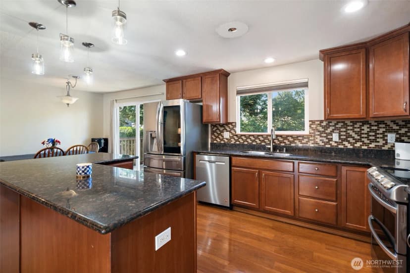 Property photo for 6897 Helena Drive Ne, Bremerton photo 10