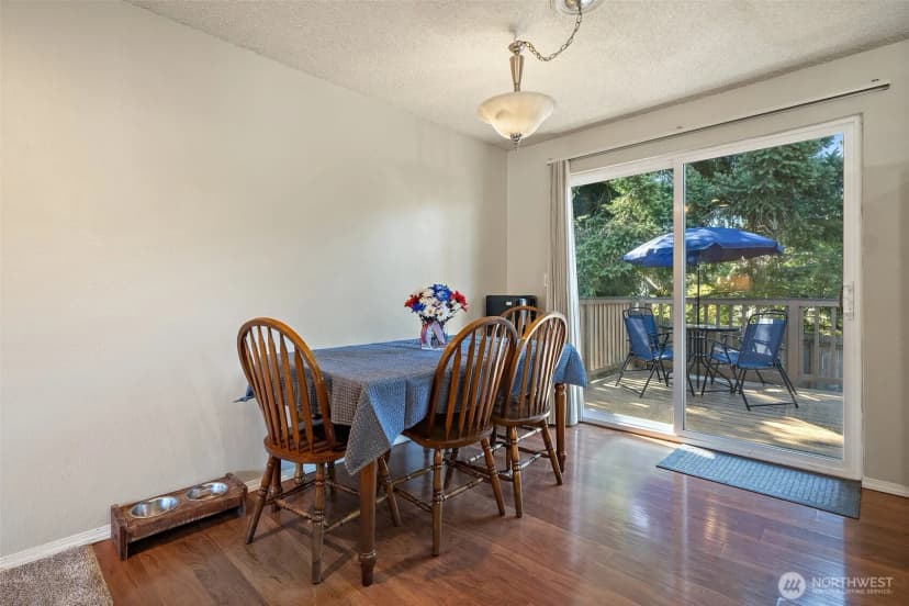 Property photo for 6897 Helena Drive Ne, Bremerton photo 7