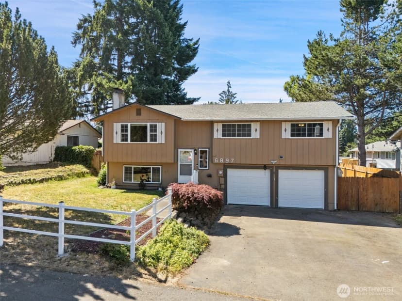 Property photo for 6897 Helena Drive Ne, Bremerton photo 28