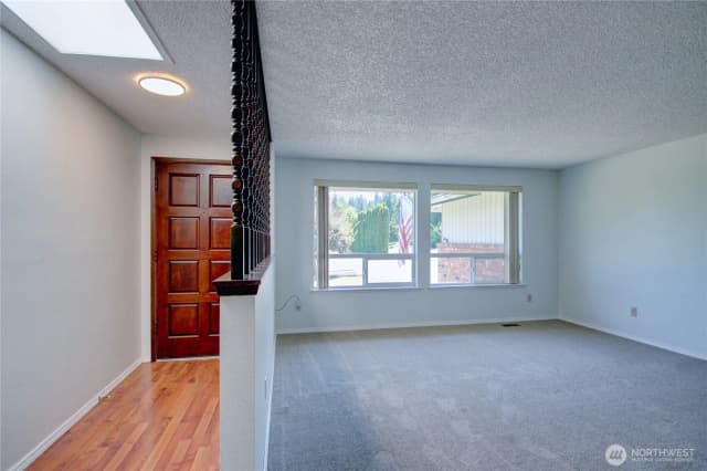 Property photo for 801 N 30th Street, Mount Vernon photo 5