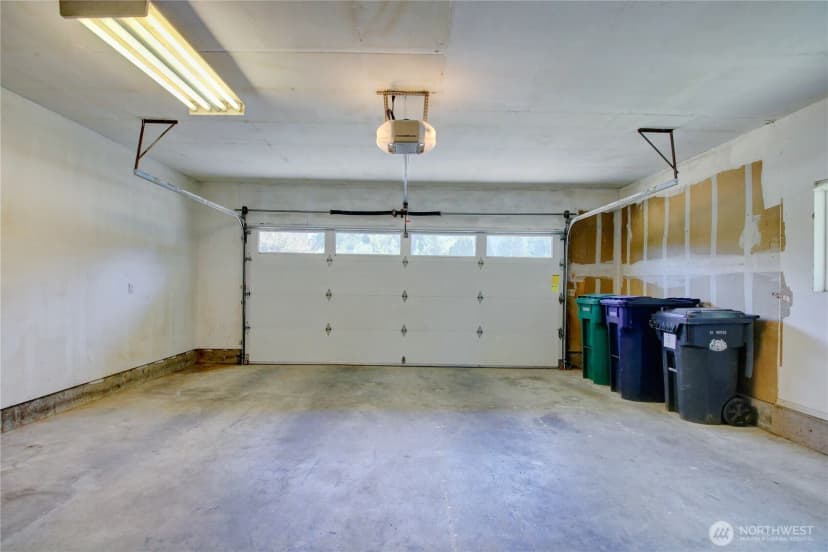 Property photo for 801 N 30th Street, Mount Vernon photo 21