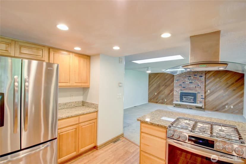 Property photo for 801 N 30th Street, Mount Vernon photo 13