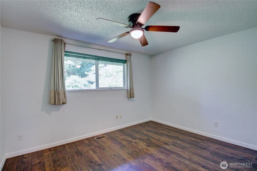 Property photo for 801 N 30th Street, Mount Vernon photo 33