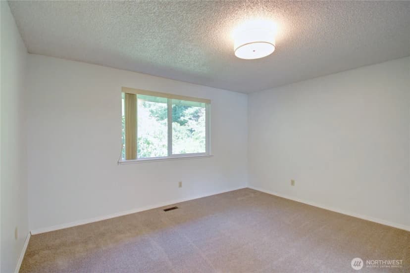 Property photo for 801 N 30th Street, Mount Vernon photo 8