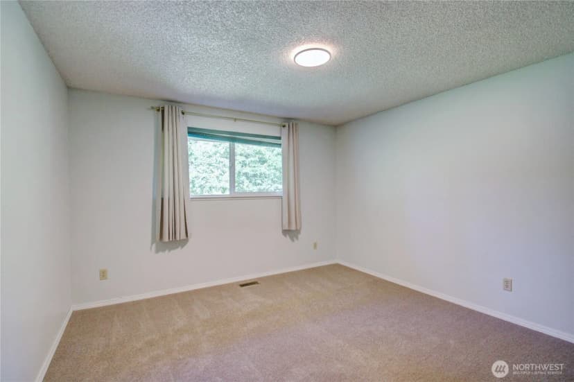 Property photo for 801 N 30th Street, Mount Vernon photo 31
