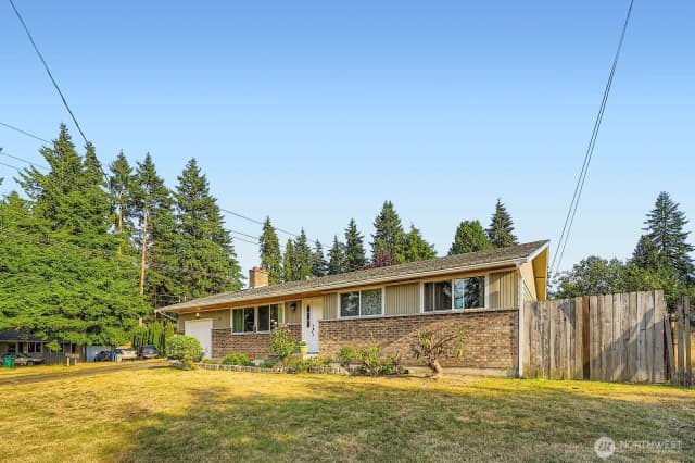 Property photo for 721 S 304th Street, Federal Way photo 3