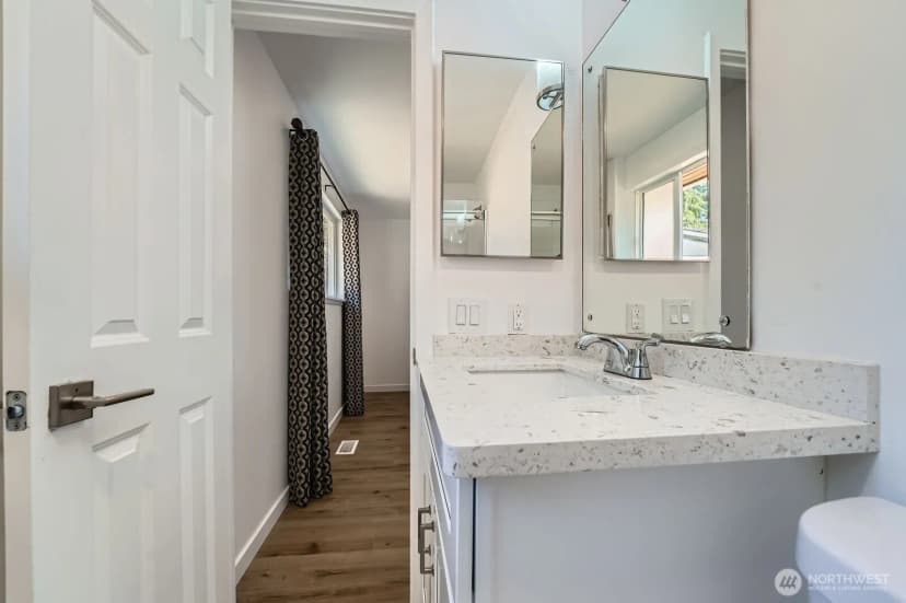 Property photo for 721 S 304th Street, Federal Way photo 18