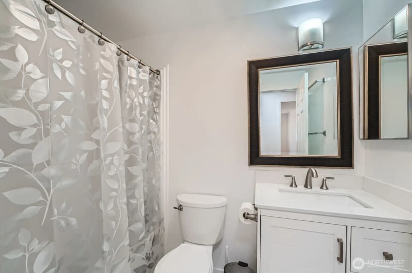 Property photo for 721 S 304th Street, Federal Way photo 23