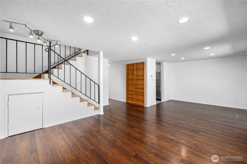 Property photo for 24814 Se 145th Lane, Kent photo 12