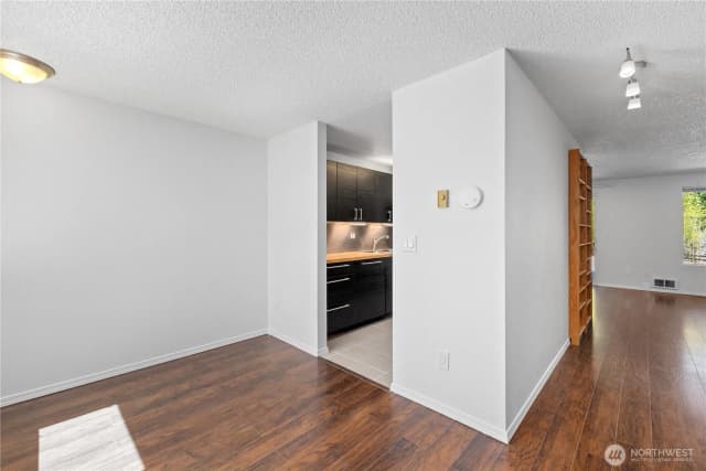 Property photo for 24814 Se 145th Lane, Kent photo 4