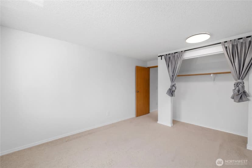 Property photo for 24814 Se 145th Lane, Kent photo 22