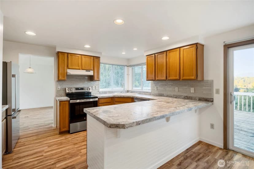 Property photo for 28008 230th Avenue Se, Maple Valley photo 17