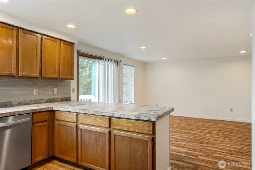 Property photo for 28008 230th Avenue Se, Maple Valley photo 15