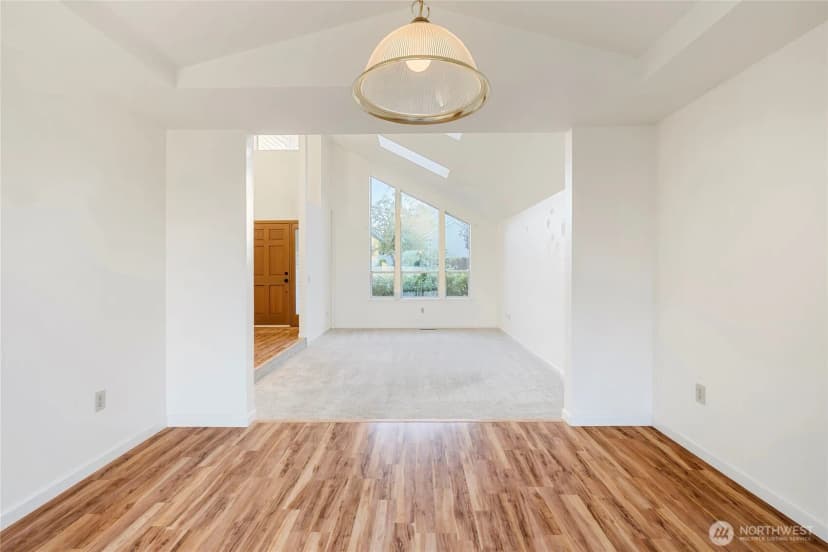 Property photo for 28008 230th Avenue Se, Maple Valley photo 9