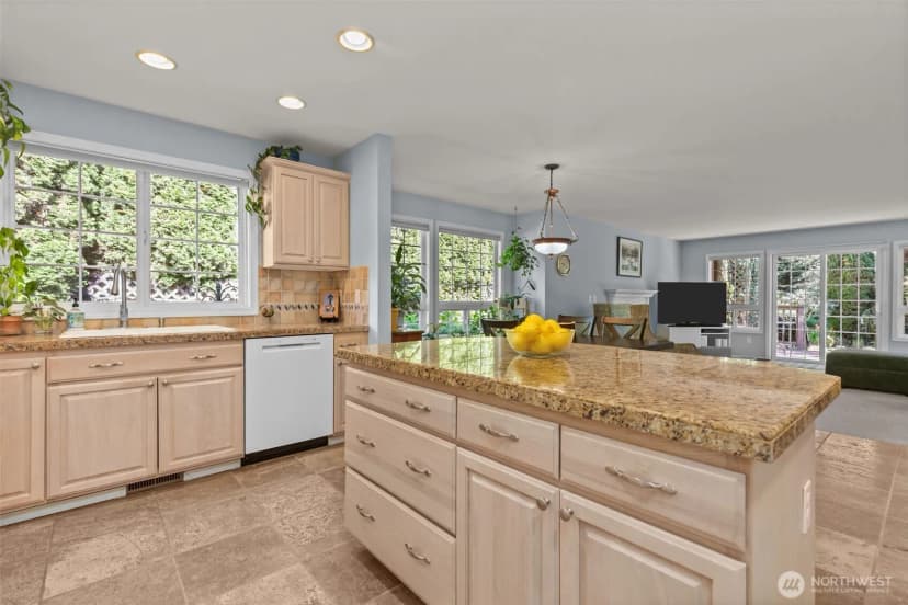 Property photo for 13804 Se 255th Place, Kent photo 8