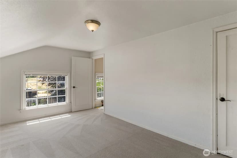 Property photo for 529 Crawford Avenue, Wenatchee photo 22