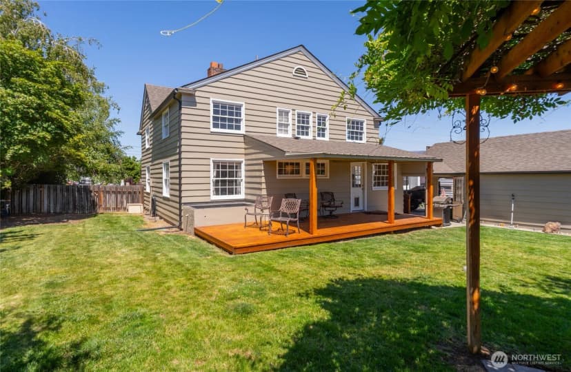 Property photo for 529 Crawford Avenue, Wenatchee photo 29
