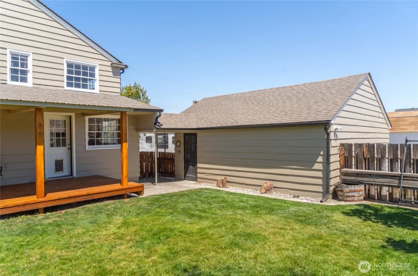 Property photo for 529 Crawford Avenue, Wenatchee photo 33