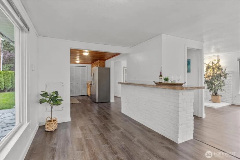Property photo for 1202 44th Street Se, Everett photo 11