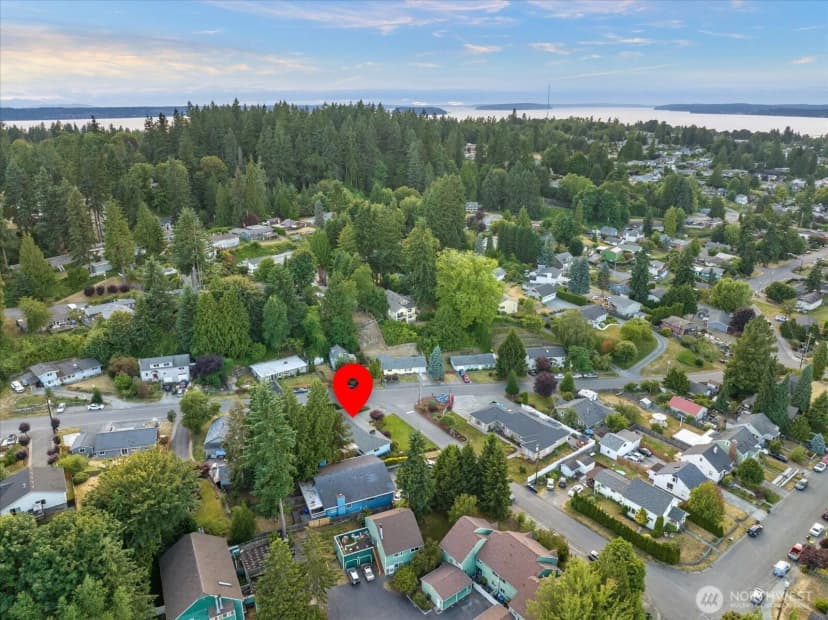 Property photo for 1202 44th Street Se, Everett photo 36