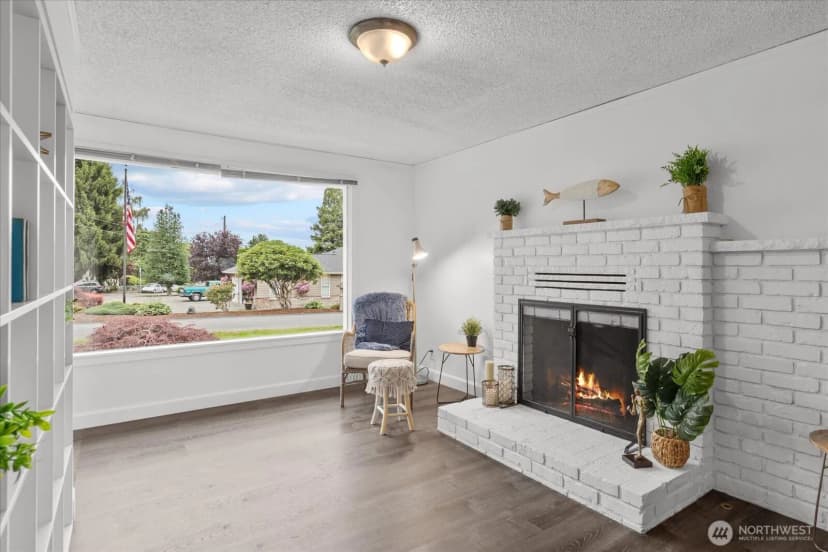 Property photo for 1202 44th Street Se, Everett photo 4