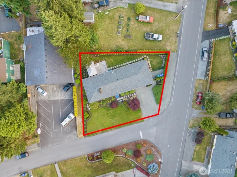 Property photo for 1202 44th Street Se, Everett photo 32