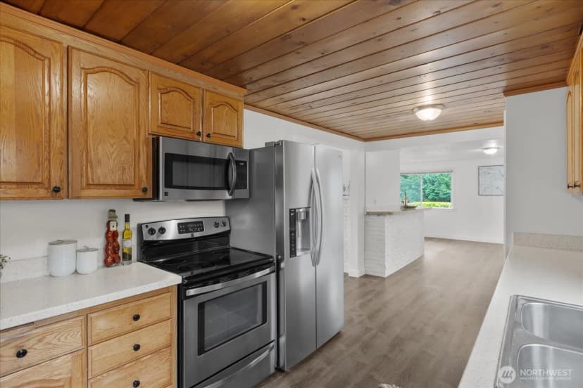 Property photo for 1202 44th Street Se, Everett photo 9