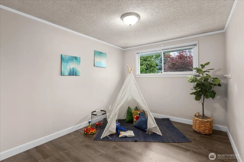 Property photo for 1202 44th Street Se, Everett photo 16