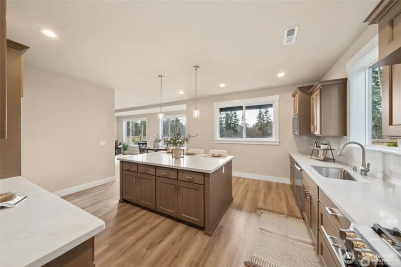 Property photo for 17232 74th Avenue Ct E, Puyallup photo 6