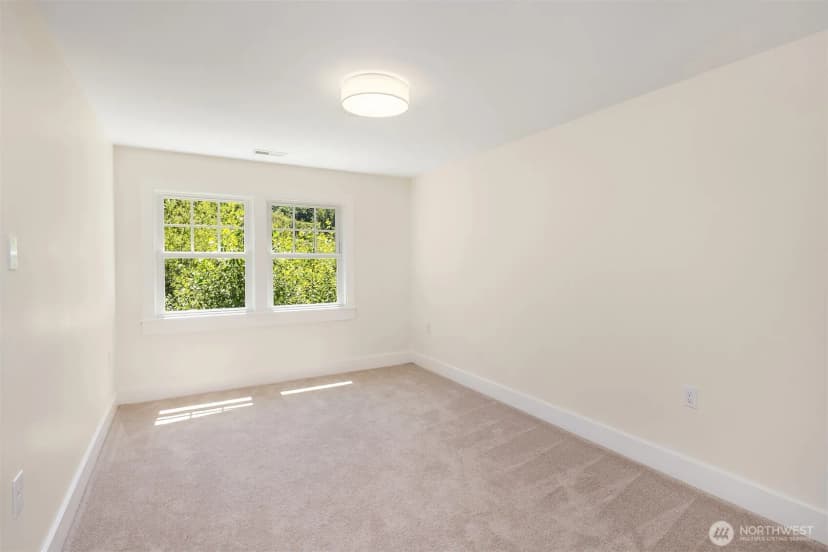 Property photo for 10841 Ne 108th Street, Kirkland photo 29